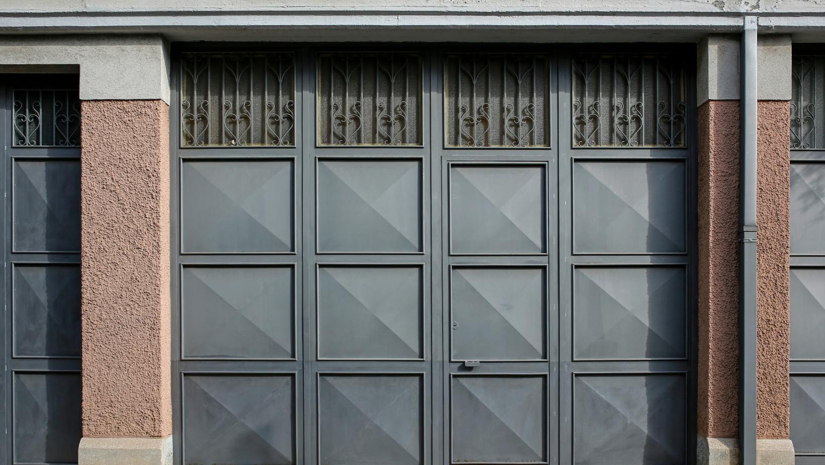 Pro Tips For Buying The Best Garage Doors According To Your Needs